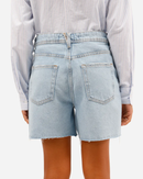 Short Jeans Mom Feminino | Fendas Laterais